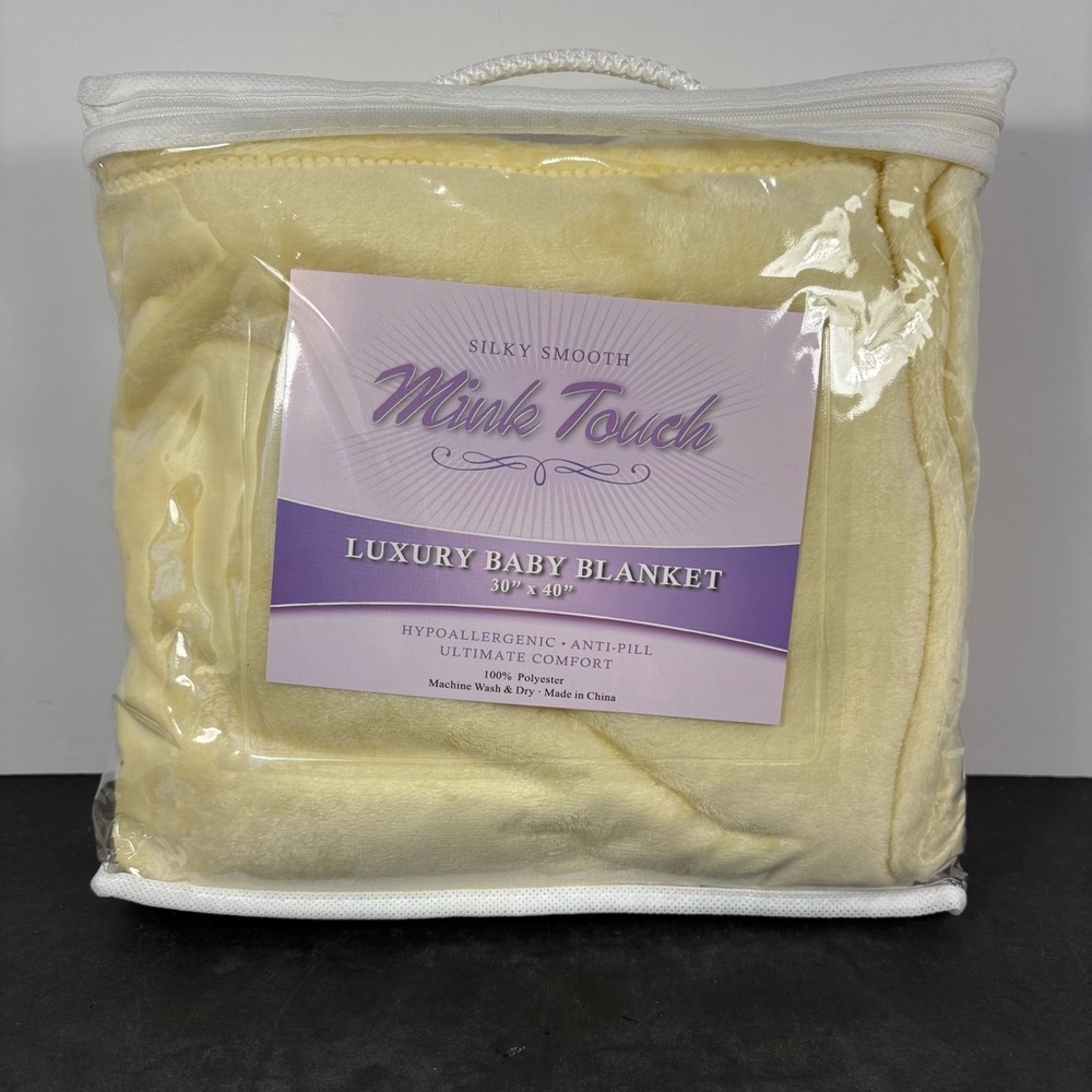 NWT Alpine Mink Touch Luxury Baby Blanket 30”x40” Yellow